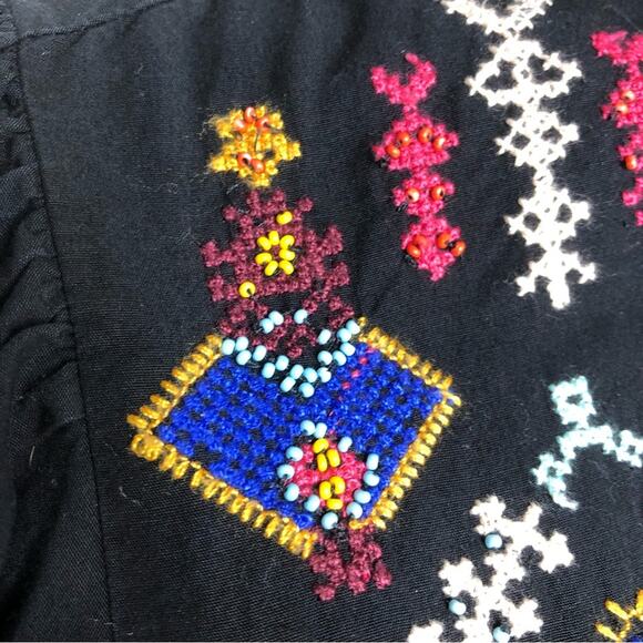 Anthrpologie Pilcro black embroidered beaded button down top size Medium - Picture 5 of 15